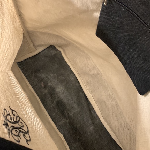 Burlap Zipper Top Tote - Picture 3 of 5